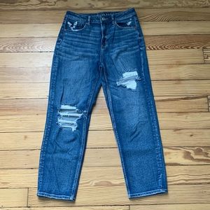 AE Mom Straight Jeans